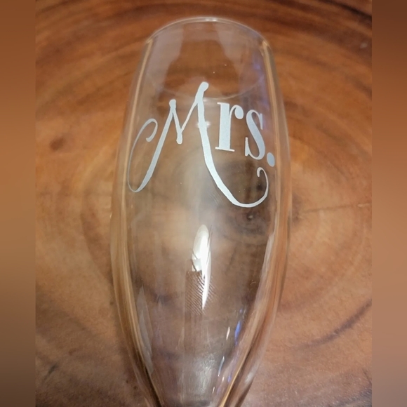 Mrs. & Mrs. Silver LGBTQ Wedding Champagne Flute and Cake Topper - Picture 5 of 6